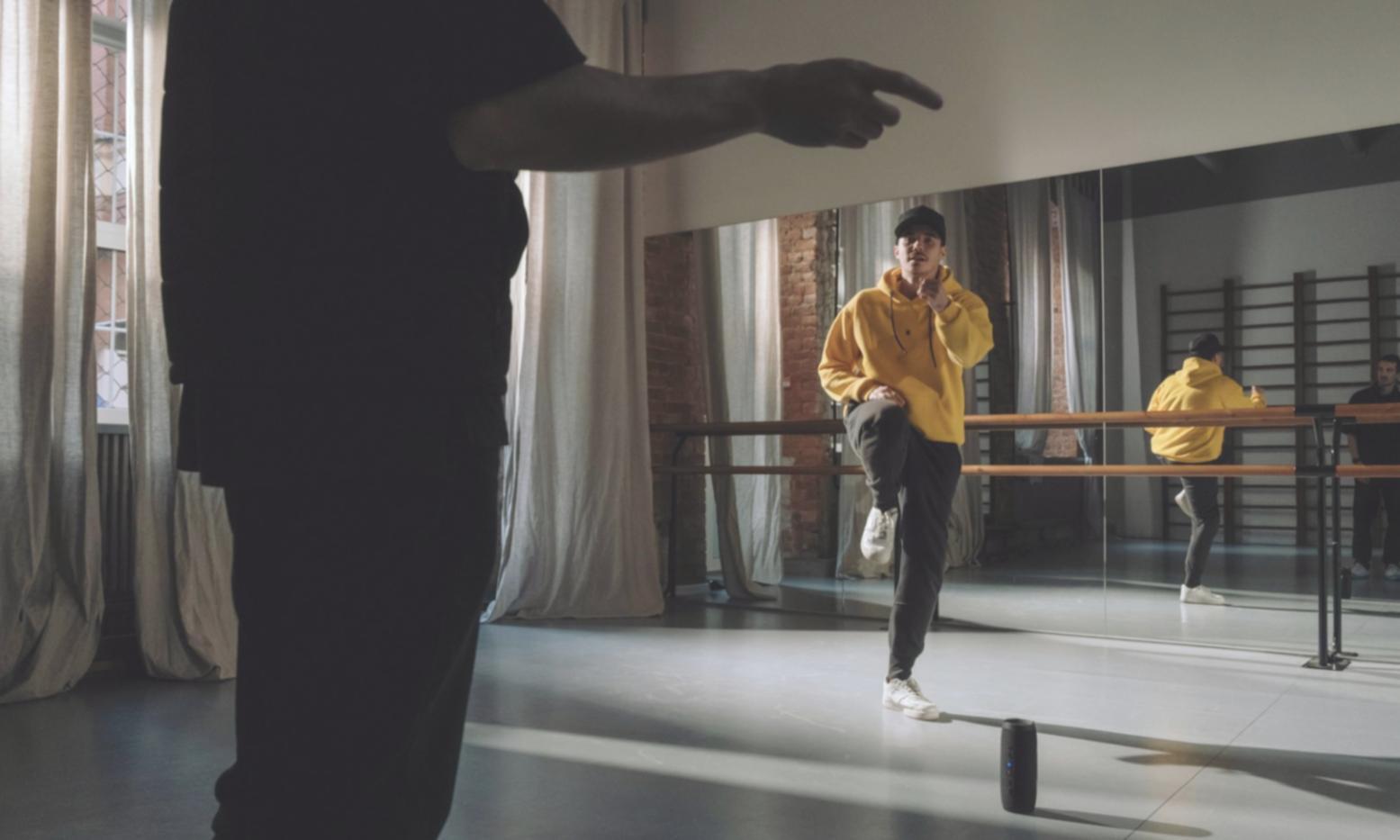 Elegante Standardtänze im stilvollen Tanzstudio